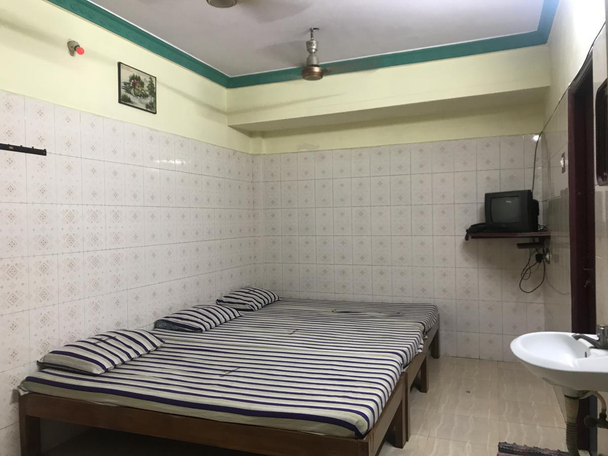Merit Guest House Chennai Exteriör bild