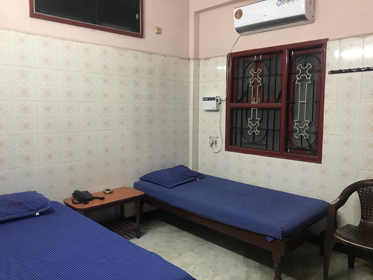 Merit Guest House Chennai Exteriör bild