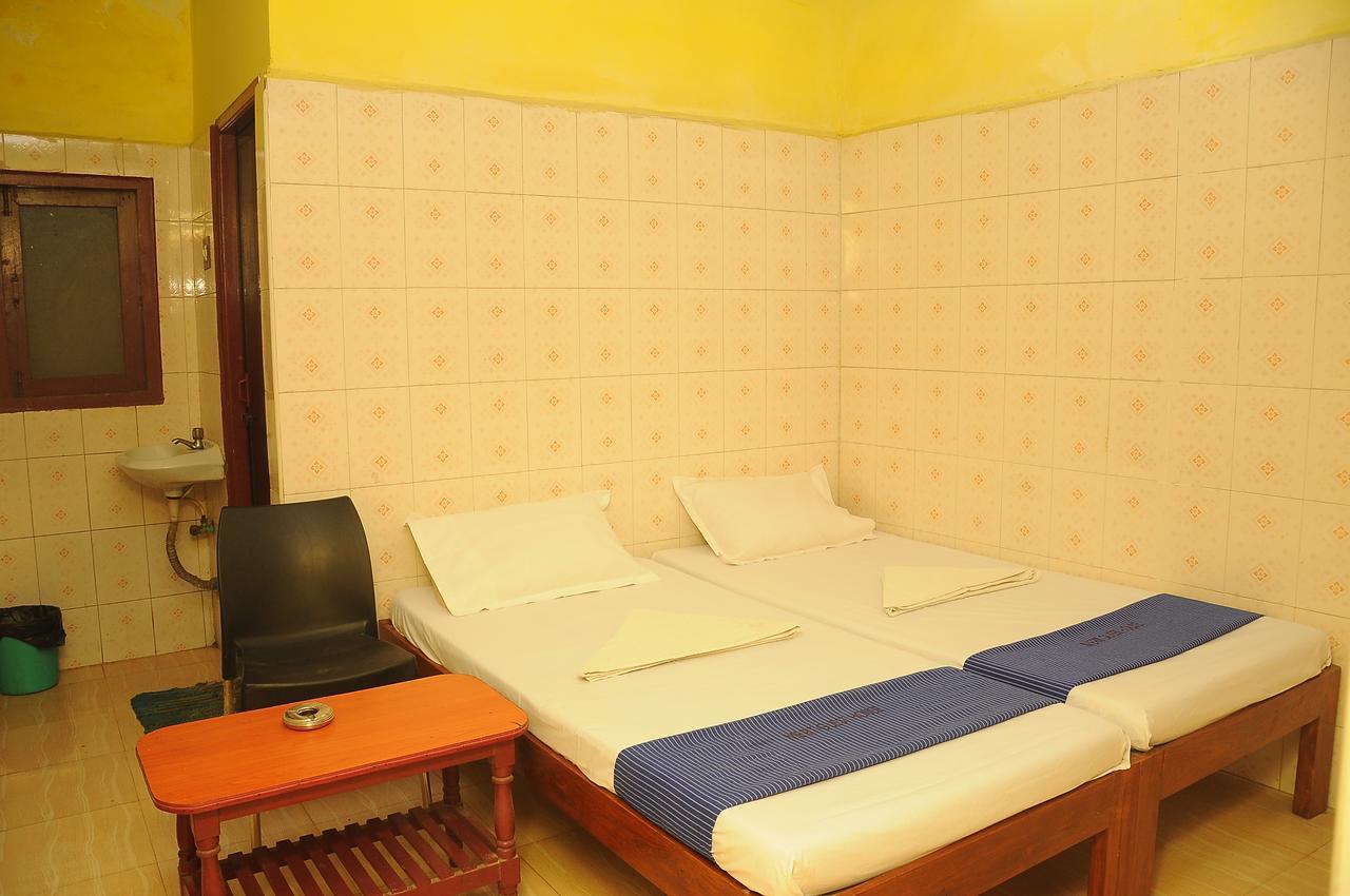 Merit Guest House Chennai Exteriör bild